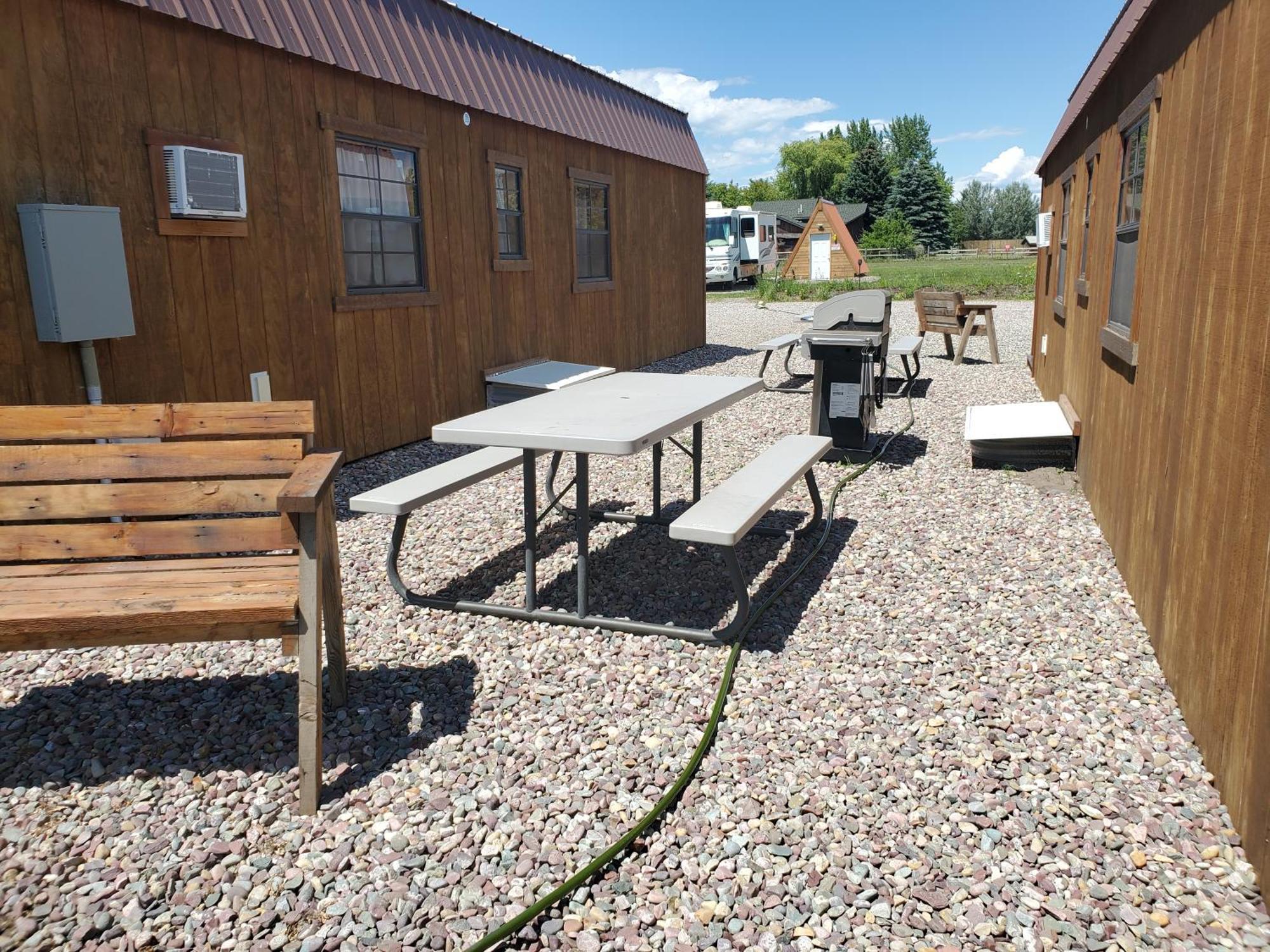 Glacier Acres Guest Ranch Columbia Falls Exterior photo
